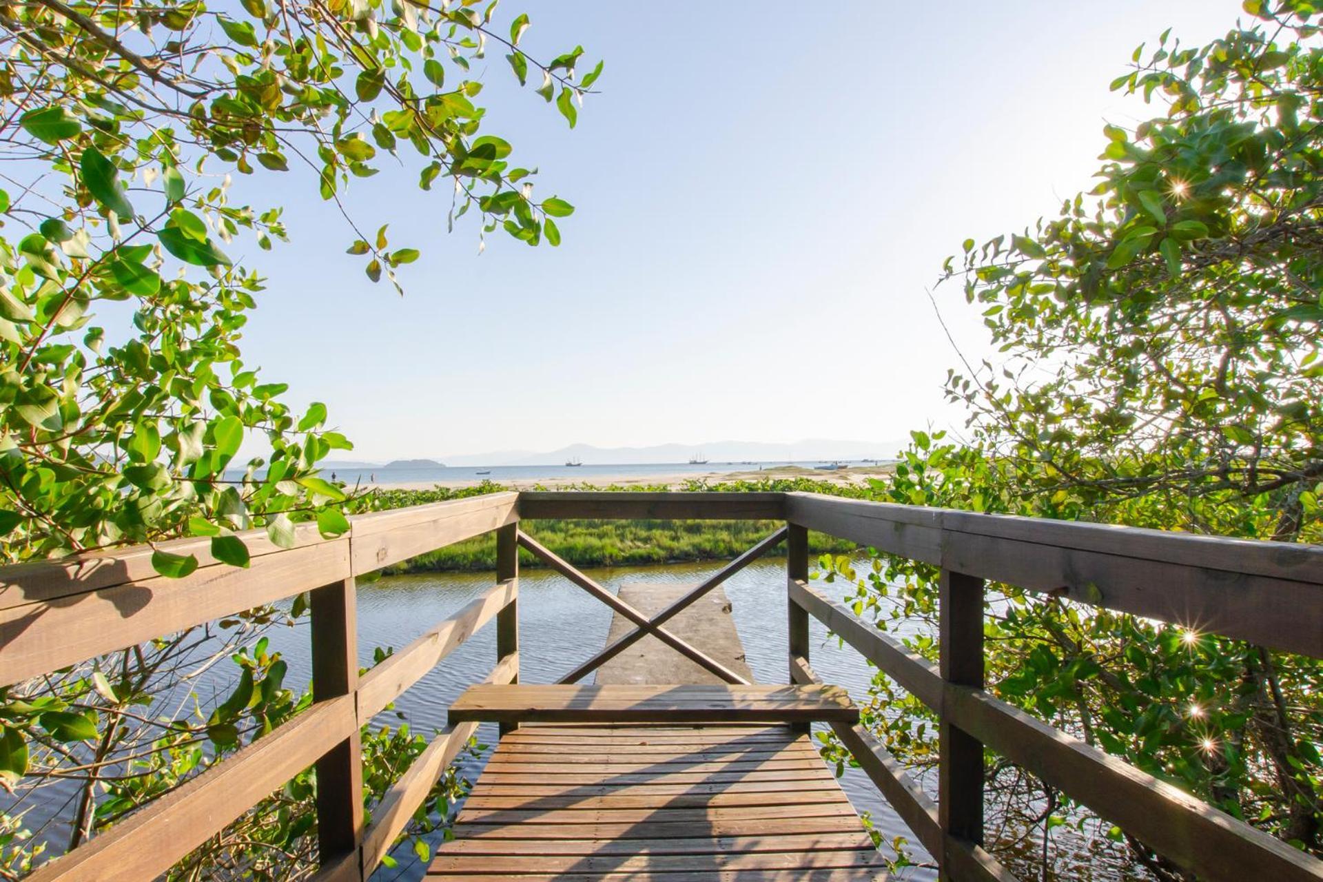 Apto Pe Na Areia Em Condominio Com Piscina N1298 Florianópolis Eksteriør billede